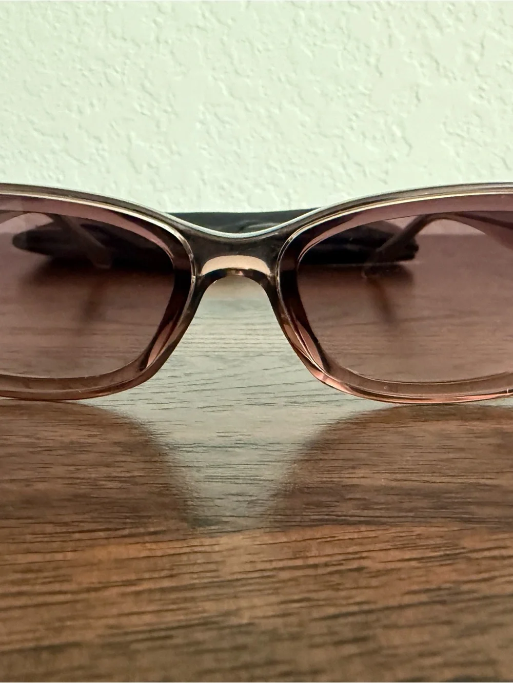 Quay Australia Light Pink Gradient Cat-Eye Sunglasses